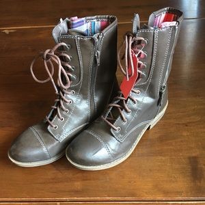 NWT American Rag brown boots